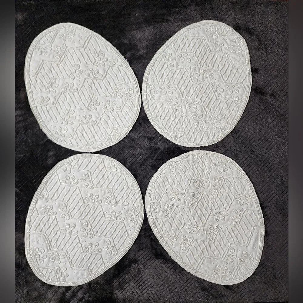 Lot of 4 New Providence Beaded Easter Egg Placemats, 13" × 15"